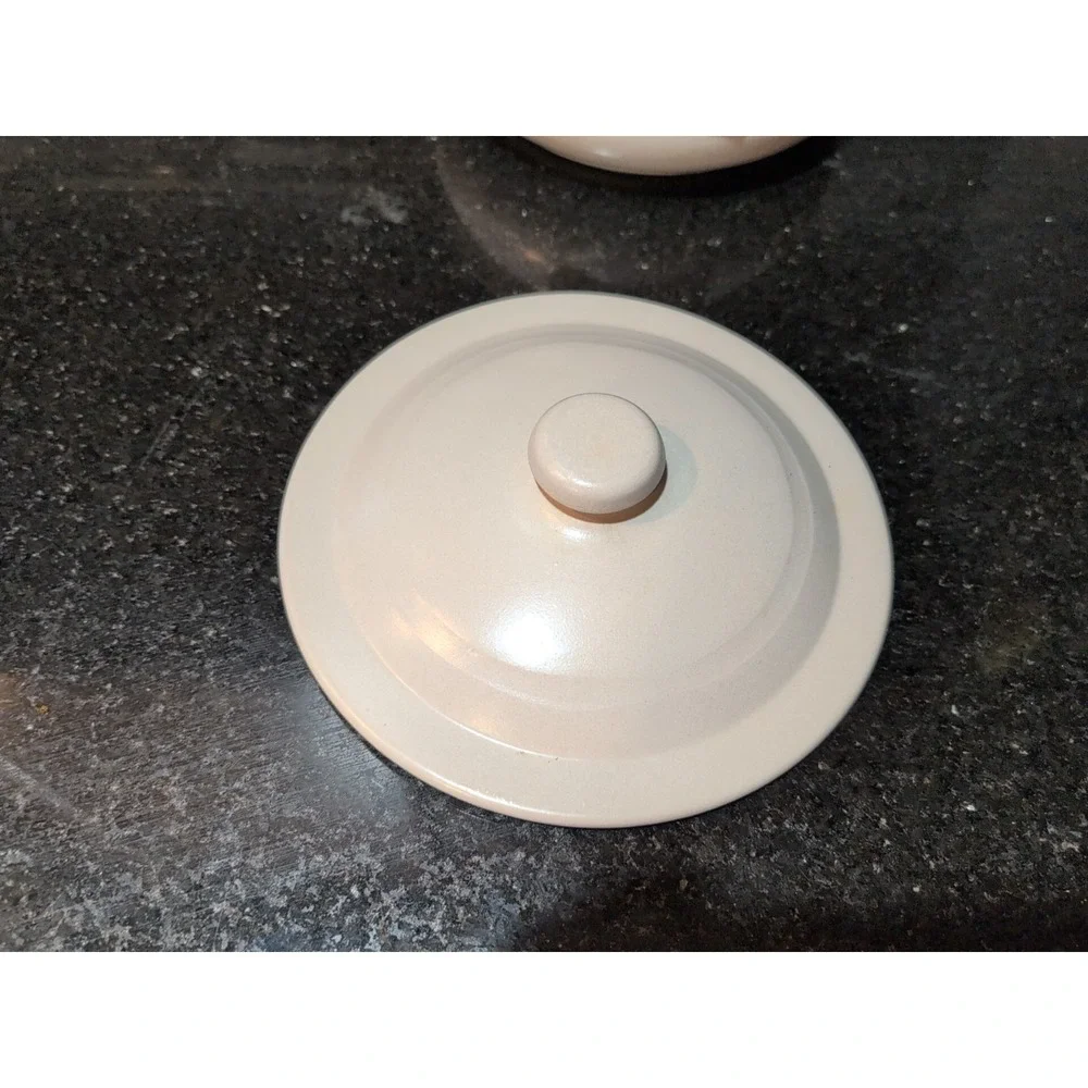 EUC PFALTZGRAFF YORKTOWNE BLUE 2QT ROUND CASSEROLE COVERED SERVING BOWL WITH LID